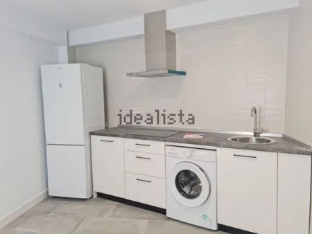 Alquiler de piso en Centro - Photo 2