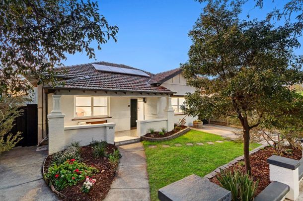 59 Comas Grove, Thornbury VIC 3071 - House For Rent | Domain - Photo 1