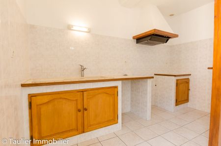 Location Appartement 3 pièces 68m² ST MARCELLIN 38160 - Photo 2