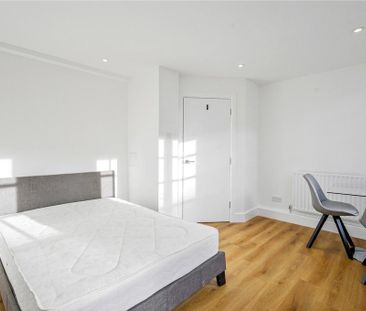 1 bedroom penthouse to rent - Photo 4