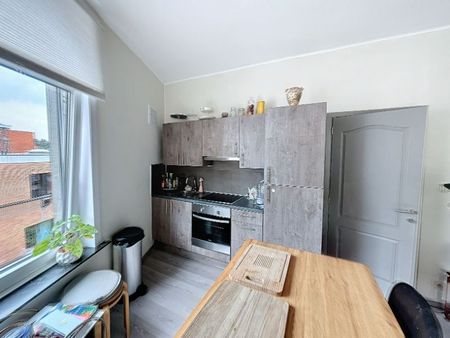 Gezellig APPARTEMENT met 1 slaapkamer in volle centrum - Photo 2