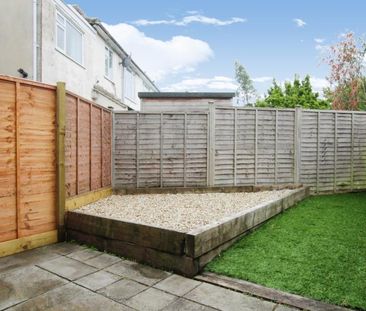 2 bedroom semi-detached house to rent - Photo 6