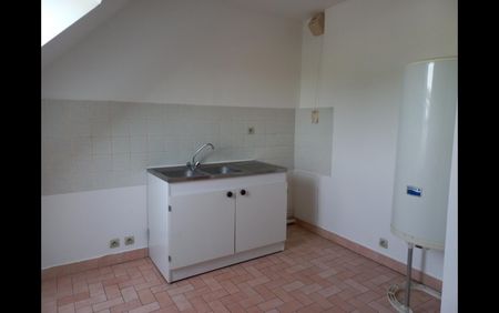 Location Appartement 2 pièces 47 m² Sainte-Sévère - Photo 4