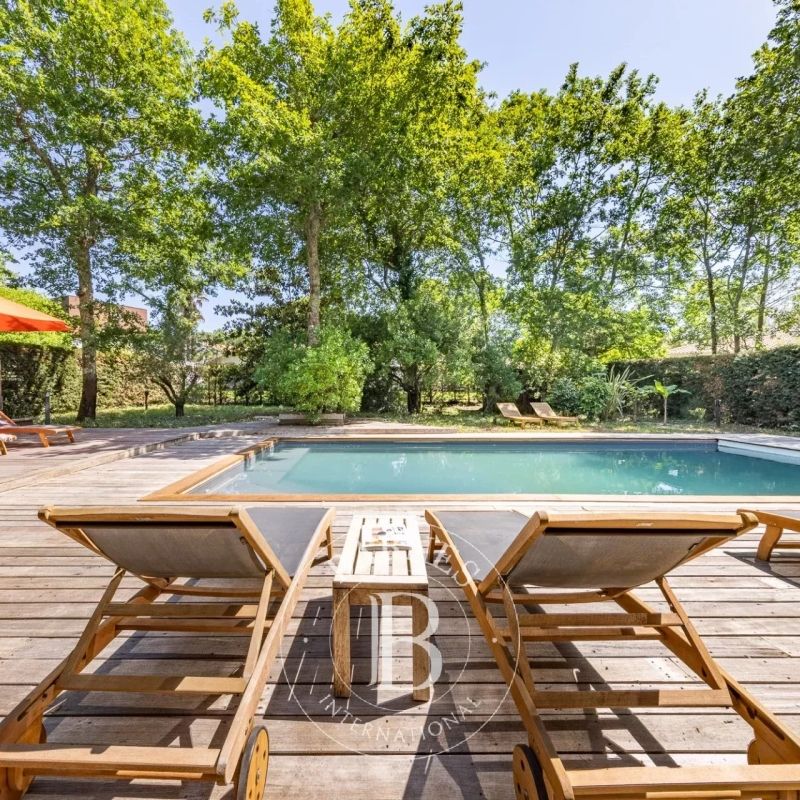 VILLA « COURBINE » AVEC PISCINE, À PROXIMITÉ DU GOLF ET DES PLAGES OCÉANES À ARCACHON - CAPACITÉ 12 PERSONNES - Photo 1