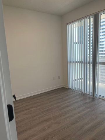 For Lease - 8 interchange Way Unit# 2101, Vaughan, Ontario - Photo 4