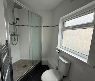 3 bedroom terraced house to rent - Photo 6