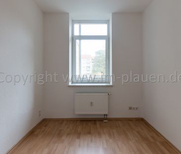 Balkon, modernes Bad mit Dusche, Hochparterre - 2 Zimmerwohnung in ... - Photo 2
