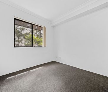 Modern 2 Bedroom Unit - Photo 3