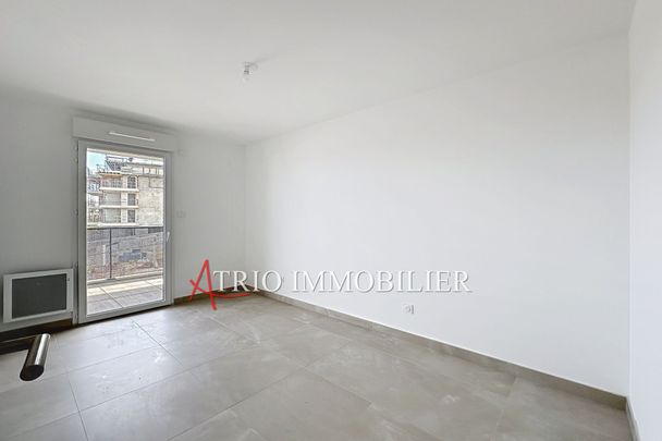 Location Appartement 3 pièces 61m² ST LAURENT DU VAR 06700 - Photo 1