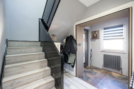 4 bedroom semi-detached house to rent - Photo 4