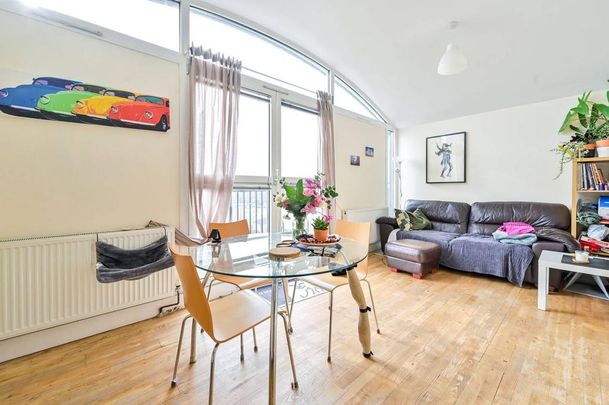 1 bedroom flat to rent - Photo 1