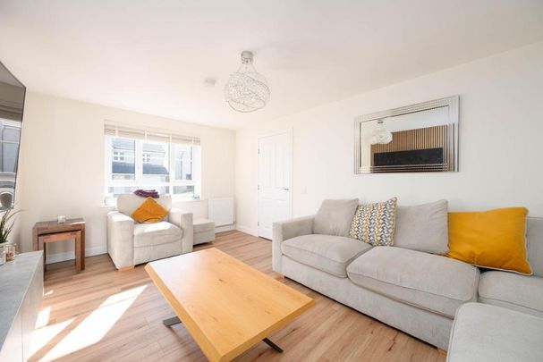 4 bedroom detached house to rent - Photo 1