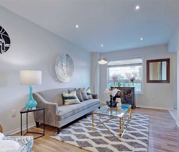 For Lease - 56 Collis Drive, Aurora, Ontario - Photo 3