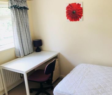 1 bedroom in a house share to rent - Photo 5