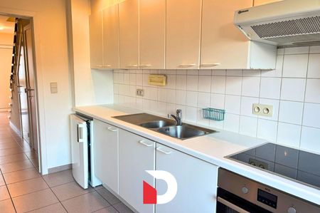 Rijwoning met 3 kamers en garage te Sint-Andries - Photo 2