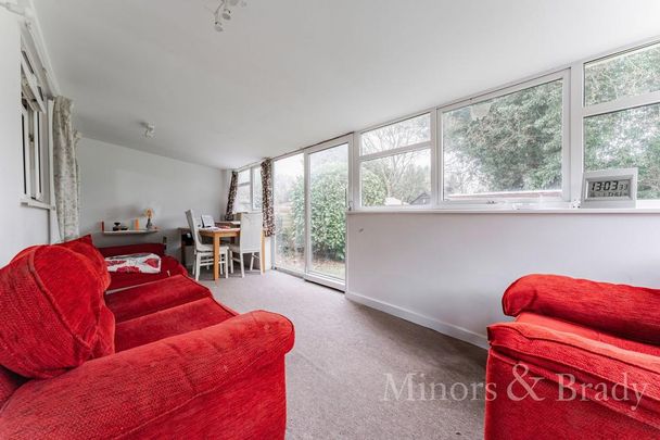 4 bedroom semi-detached house to rent - Photo 1