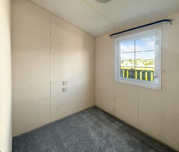 2 bedroom park home to rent - Photo 6