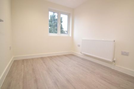 5 bedroom terraced house to rent - Photo 4