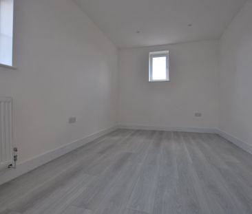 Station Road, Longfield, London - Photo 3