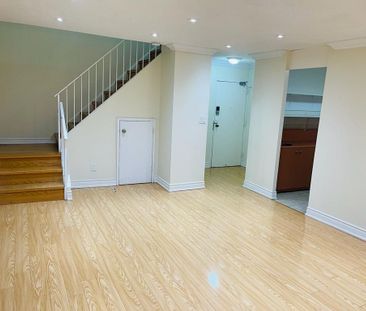 For Lease - 3025 The Credit Woodlands Road Unit# 330, Mississauga, ... - Photo 6