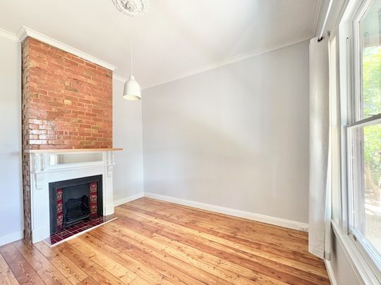 Charming Home in a Prime Newtown Location - Photo 1