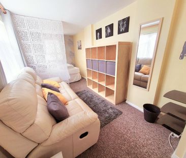Studio to rent - Photo 6