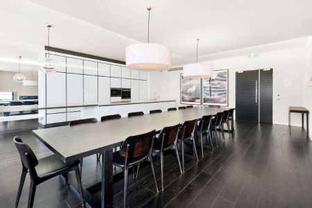 Unit 806/229 Toorak Road, South Yarra. - Photo 2