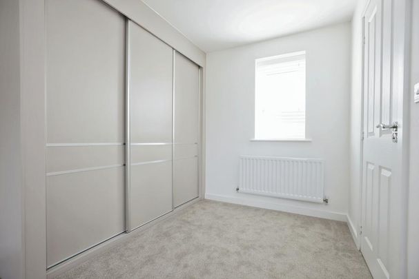 3 bedroom semi-detached house to rent - Photo 1