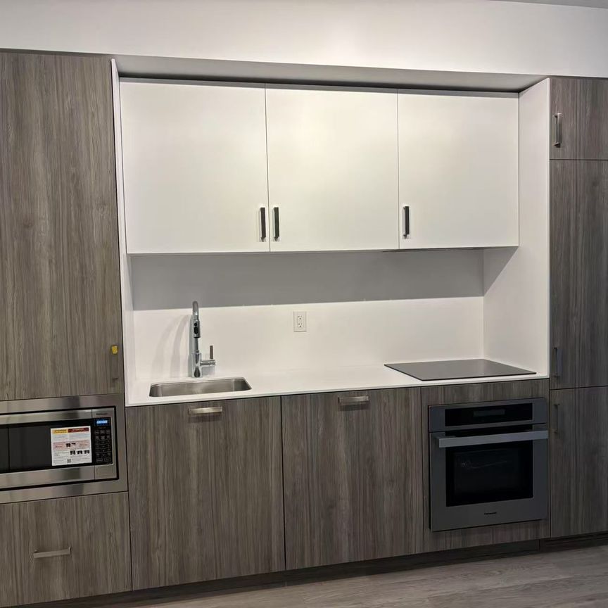 For Lease - 88 Queen Street Unit# 2016, Toronto, Ontario - Photo 1