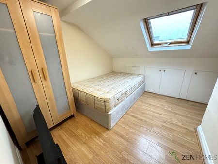 6 bedroom terraced house to rent - Photo 2