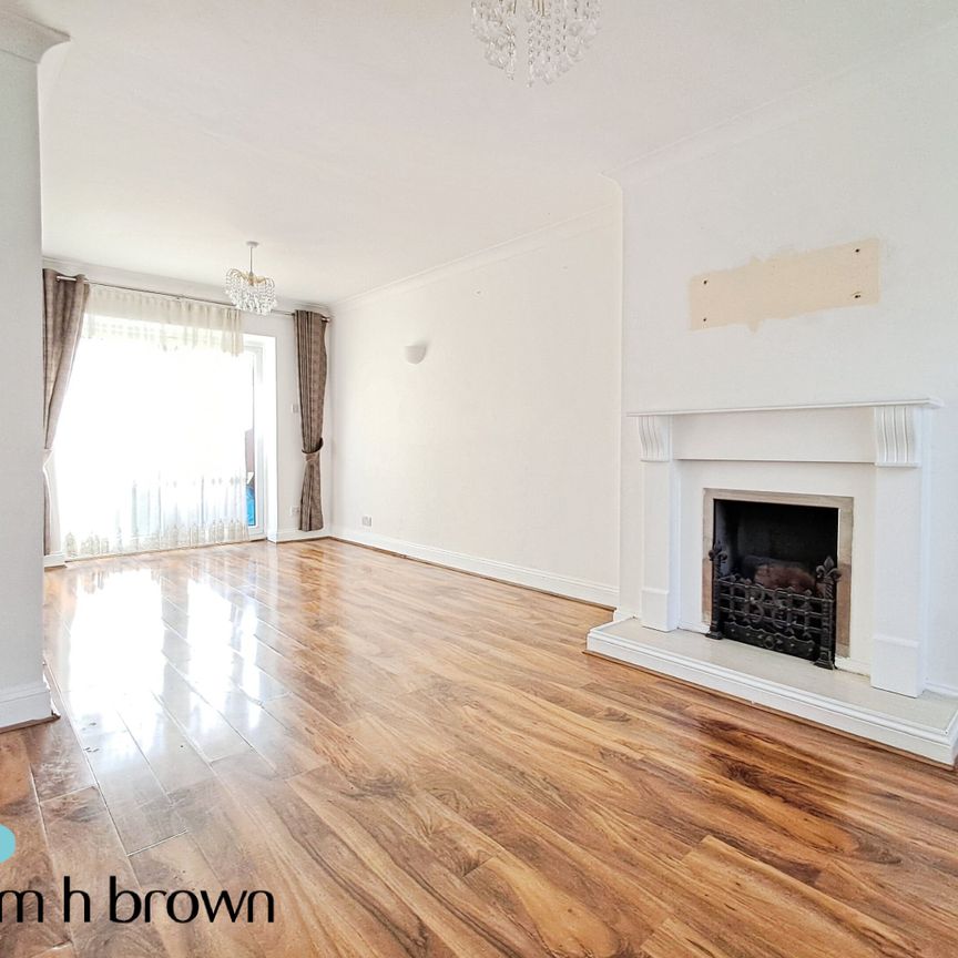 Storr Gardens, Brentwood, Hutton - Photo 1