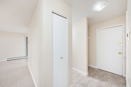 Lyndon Court - Photo 4