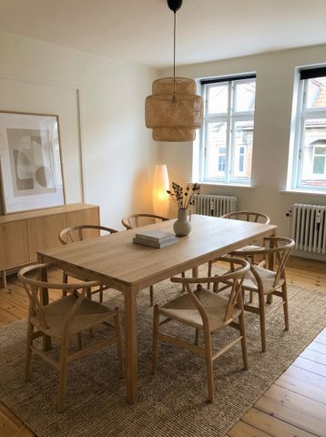 Lys og delevenlig 3-værelses lejlighed - Photo 2