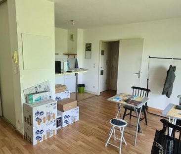 Location Appartement 2 pièces 42m² POITIERS 86000 - Photo 2