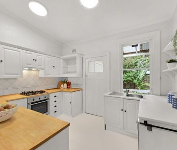 1 Chambers Avenue, Bondi Beach NSW 2026 - House For Rent | Domain - Photo 5