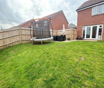 2 bedroom semi-detached house to rent - Photo 6