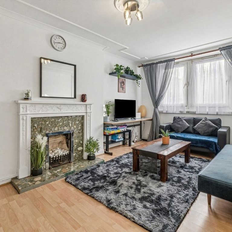 Moody Street - Photo 1