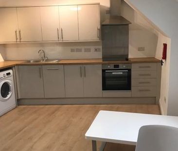 Room 5, Flat 1, 43 Mill Road, Cambridge - Photo 6