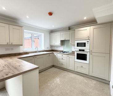 3 bedroom detached house to rent - Photo 6