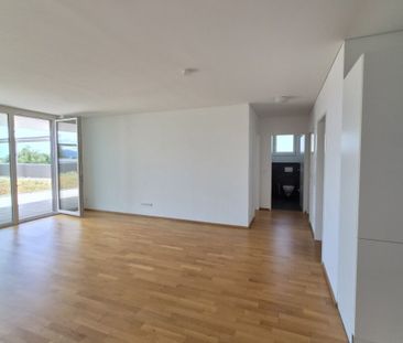 Traumhafte 2-Zimmer-Terrassenwohnung mit 70,72 m² im Herzen von Lau... - Photo 1