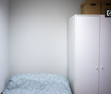 valencia, Valencian Community 46021 - Photo 2