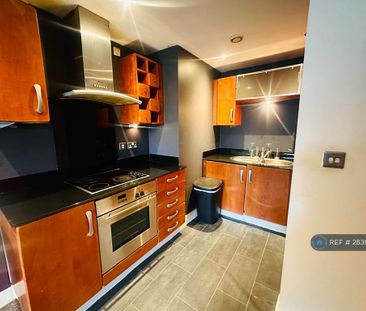 1 bedroom flat to rent - Photo 6