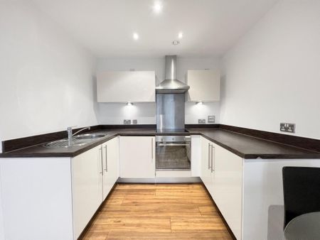 3 bedroom terraced house to rent - Photo 4