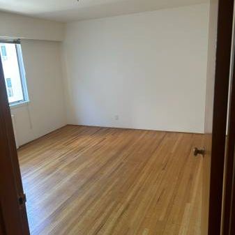 SPACIOUS 2 BDR APT NEAR TRANSIT & SHOPS - Photo 4