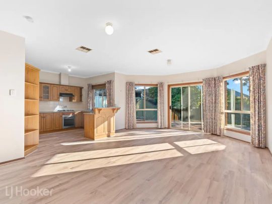 137 Ashbrook Avenue, Trinity Gardens SA 5068 - Photo 1