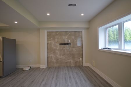 For Lease - 165 Woodgate Pines Drive Unit# Basement, Vaughan, Ontario - Photo 2