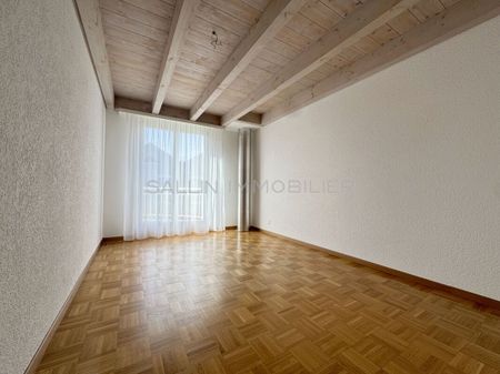 Spacieuse villa contiguë de 5½ pièces avec 2 places de parc int. - Photo 4