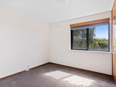 2/92 Barrack Street West Hobart TAS 7000 Australia - Photo 4