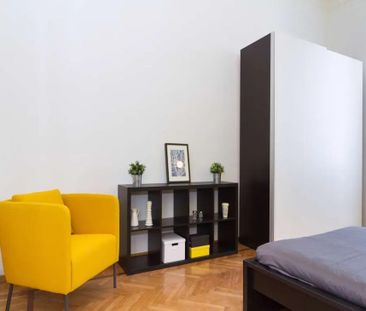 Corso di Porta Romana, Milan, Lombardy 20122 - Photo 5