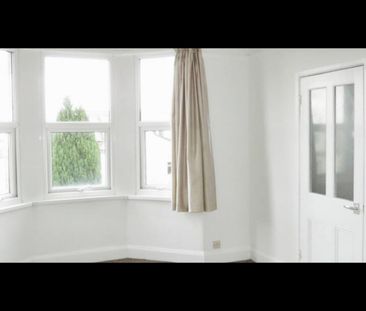 1 Bed Flat, Belvoir Road, BS6 - Photo 1